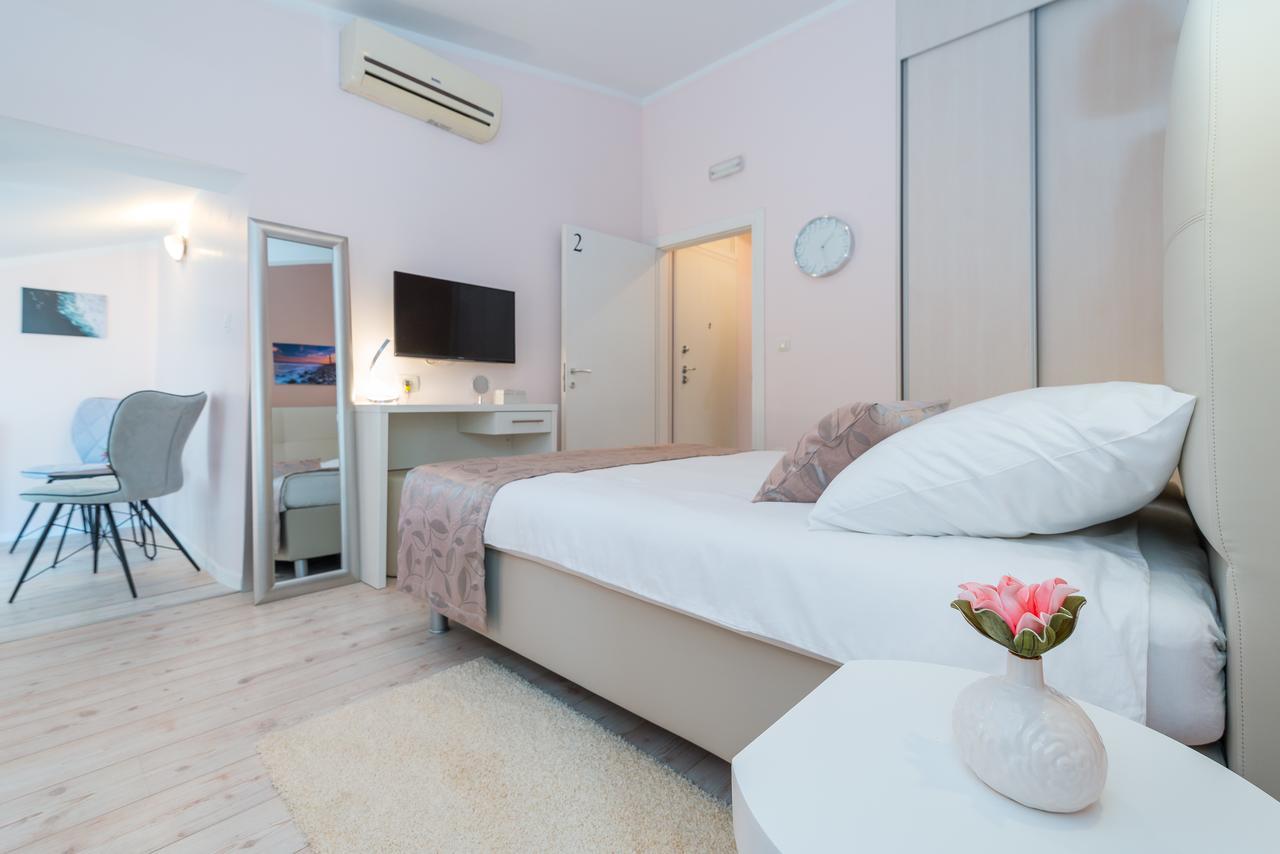 Retro Rooms Zadar Exterior photo