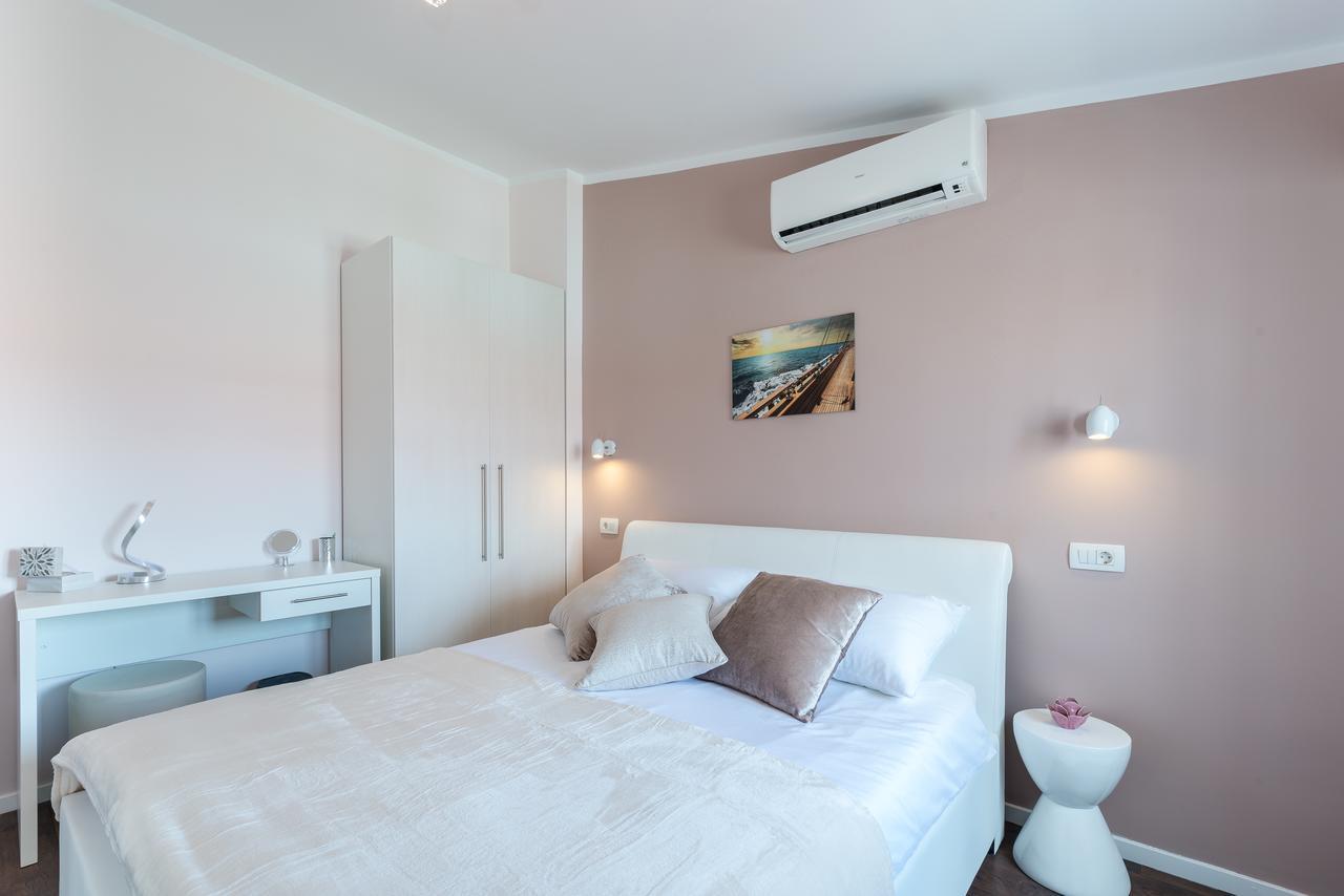 Retro Rooms Zadar Exterior photo
